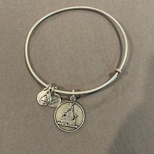 Walt Disney World Alex and Annie bracelet